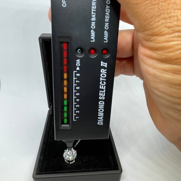 Beautiful 5 Ct Moissanite Diamond Necklace Pendant W/ Chain 18K Finish Brilliant - Picture 9 of 12